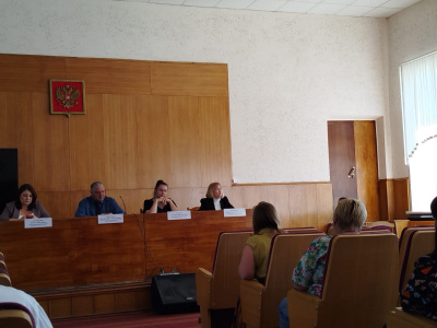 Юристы ГБУ НО "Центр правового консультирования граждан и юридических лиц" провели "Правовой информационный день" для жителей Лукьяновского округа