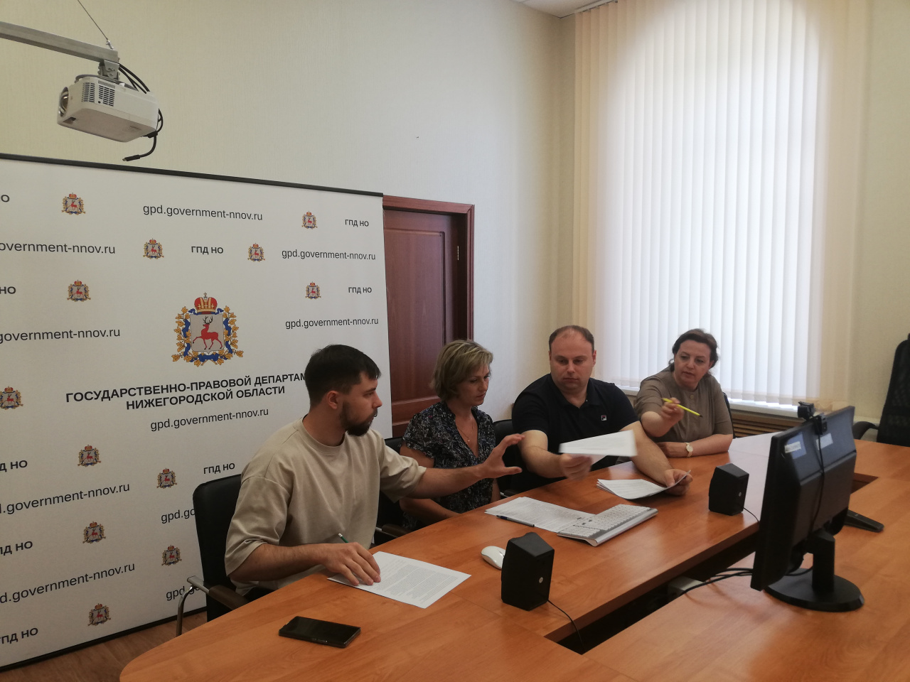 Госучреждение продолжает деятельность по бесплатному правовому консультацию жителей Нижегородской области