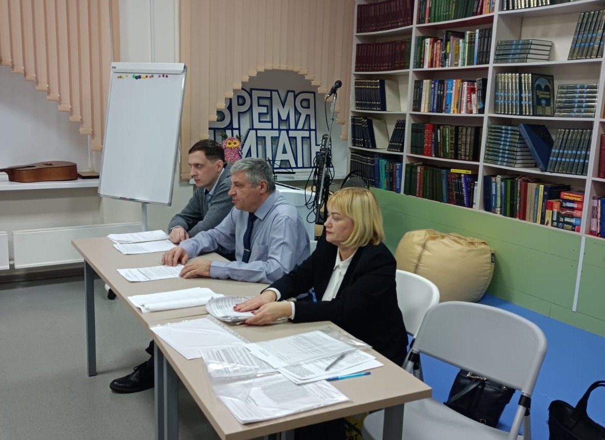 Представители Центра правового консультирования граждан и юридических лиц провели «Правовой информационный день» для жителей Ветлужского округа