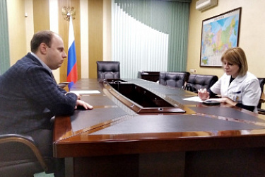 Юристы центра правового консультирования дали консультацию женщине по вопросу исправления ошибки в документе в приемной Президента РФ в Приволжском федеральном округе
