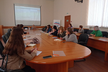 Представители государственно-правового департамента региона провели обучающий семинар для сотрудников администрации Сосновского округа 